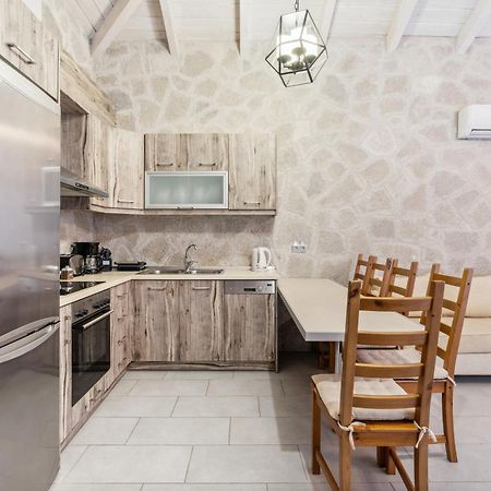 Milos Paradise Luxury Villas Ayios Nikitas Ngoại thất bức ảnh