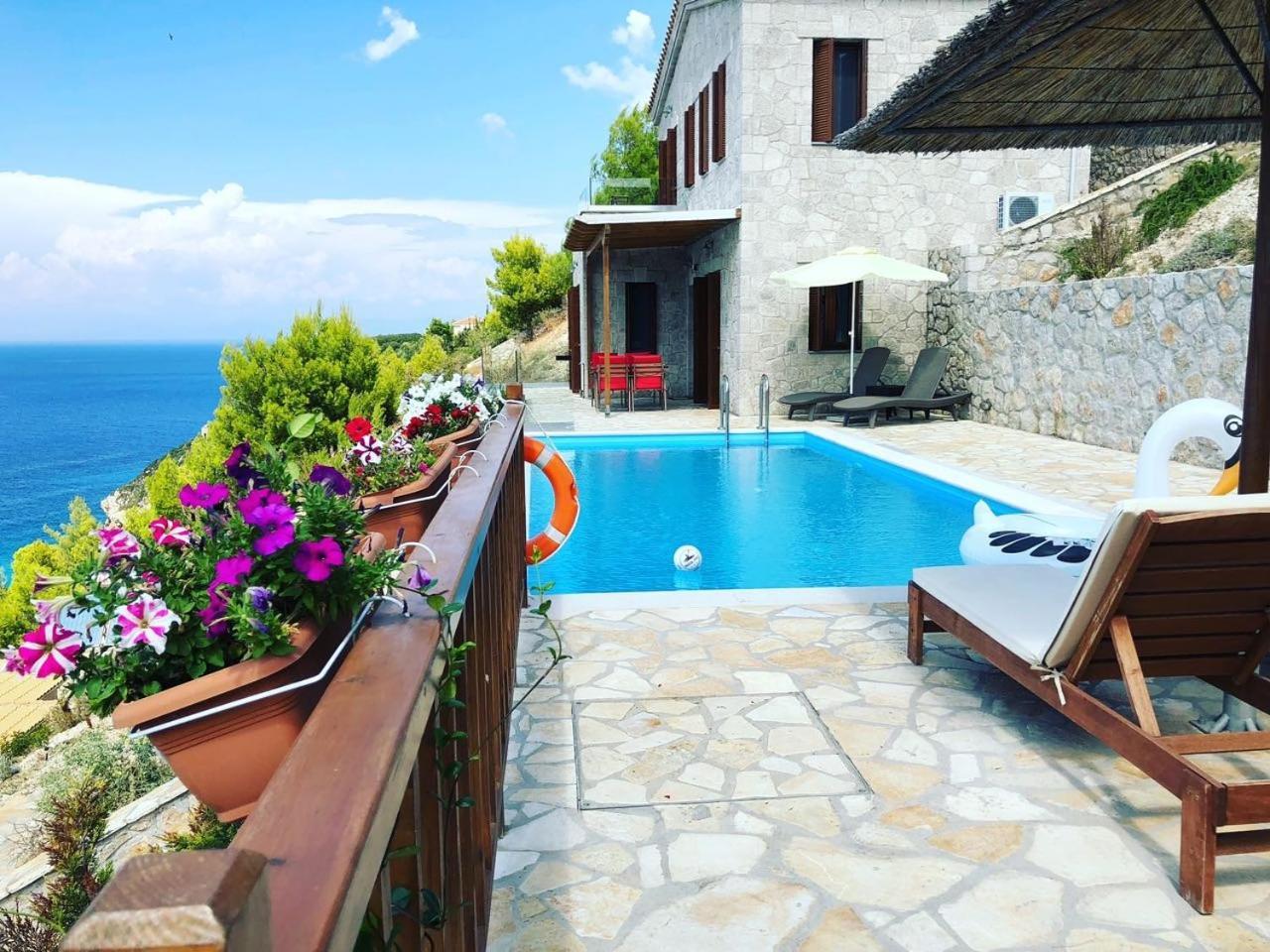 Milos Paradise Luxury Villas Ayios Nikitas Ngoại thất bức ảnh